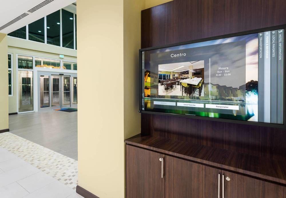Courtyard By Marriott Kingston, Jamaica Hotel Buitenkant foto