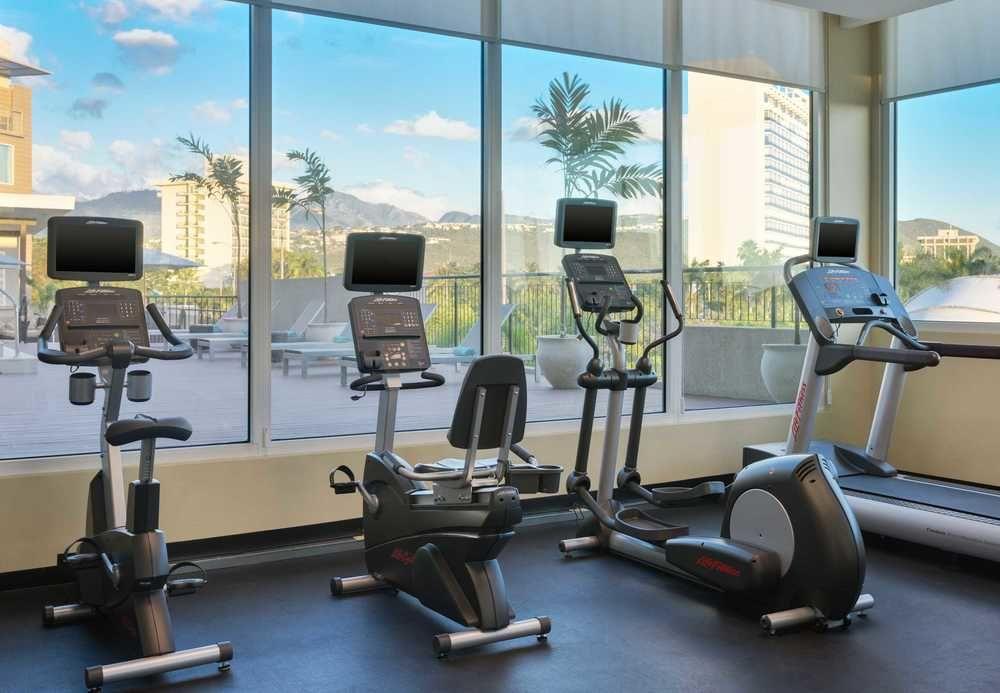 Courtyard By Marriott Kingston, Jamaica Hotel Buitenkant foto
