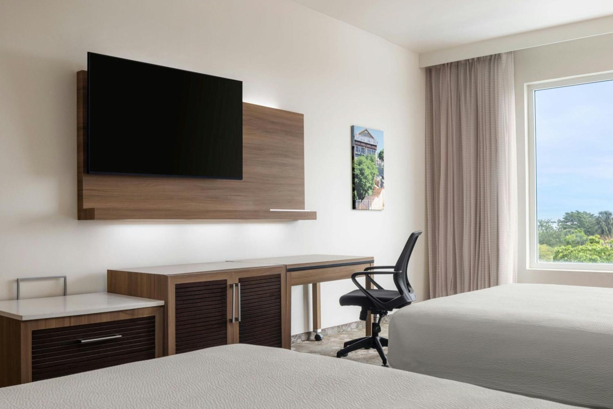 Courtyard By Marriott Kingston, Jamaica Hotel Buitenkant foto