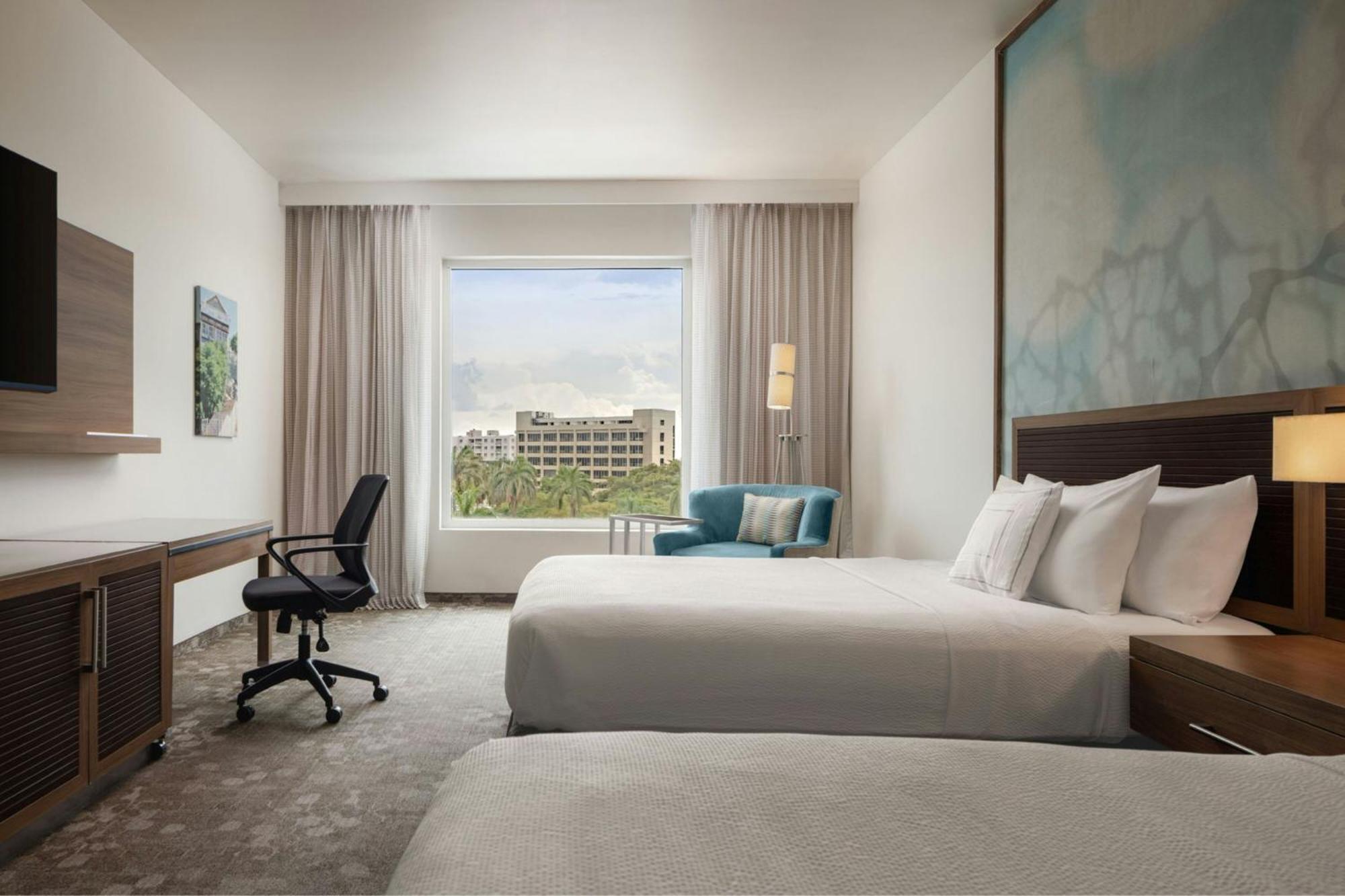 Courtyard By Marriott Kingston, Jamaica Hotel Buitenkant foto